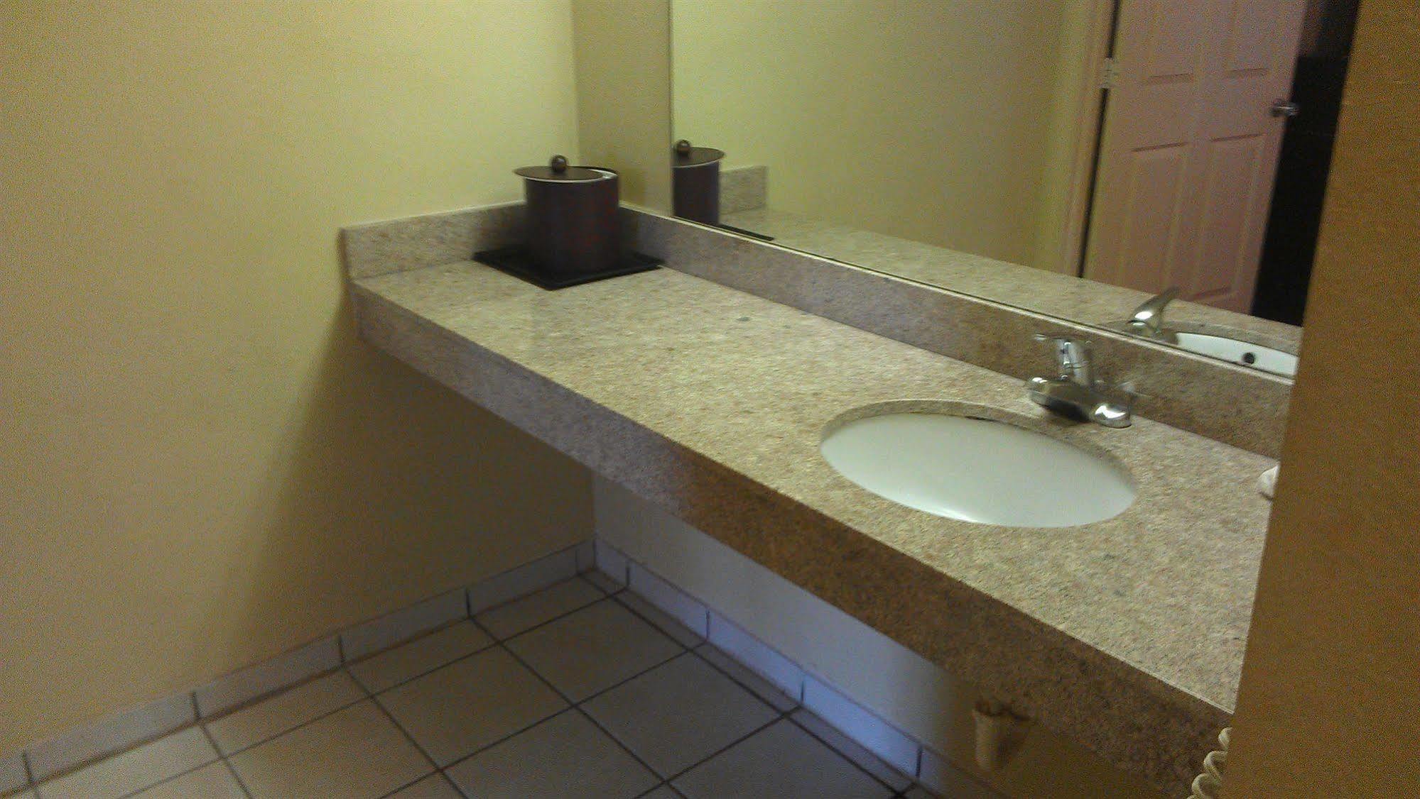 Atlanta Airport Hotel Forest Park Ngoại thất bức ảnh